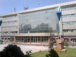 АО "АЛМАЛЫКСКИЙ ГМК"